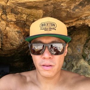 Meet your Posher, Jaron